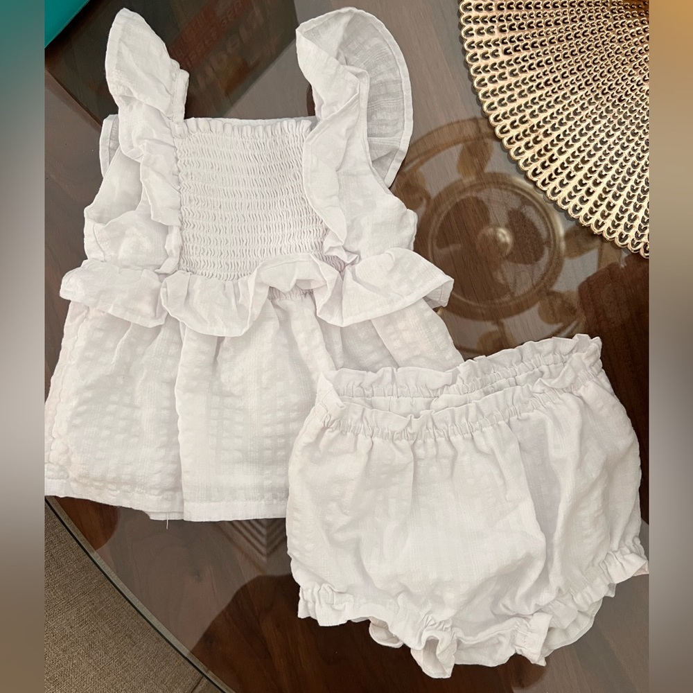 2 piece set.